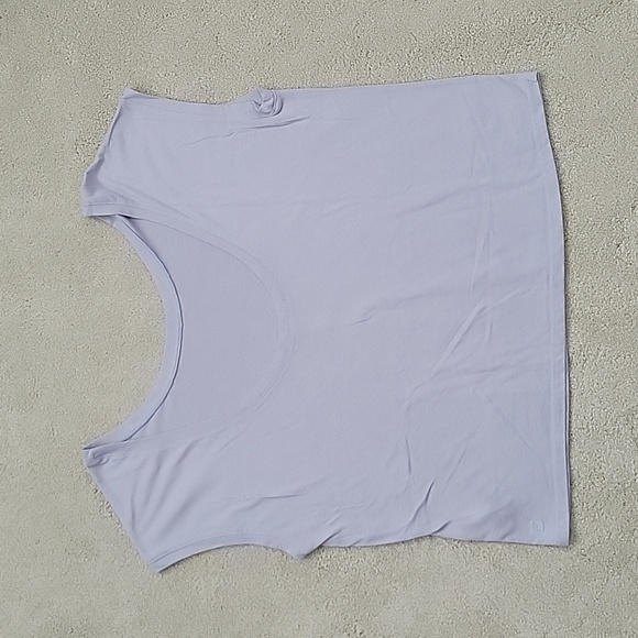 Boxy Fabletics T Shirt - Picture 2 of 6